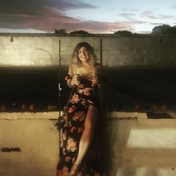 Floral off the shoulder maxi dress with high slit - Picture 2 of 5